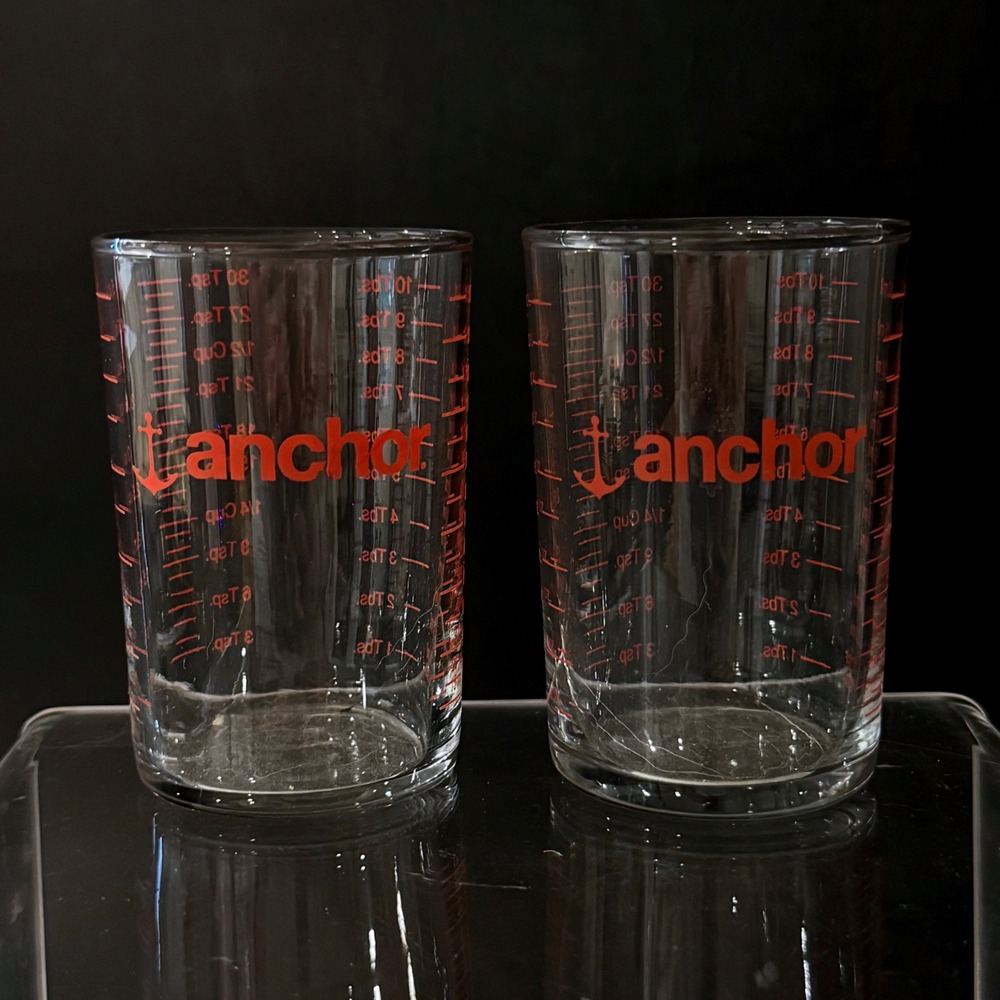 Anchor Hocking Graduated Measuring Cup Glass Red Lettering Set of 2